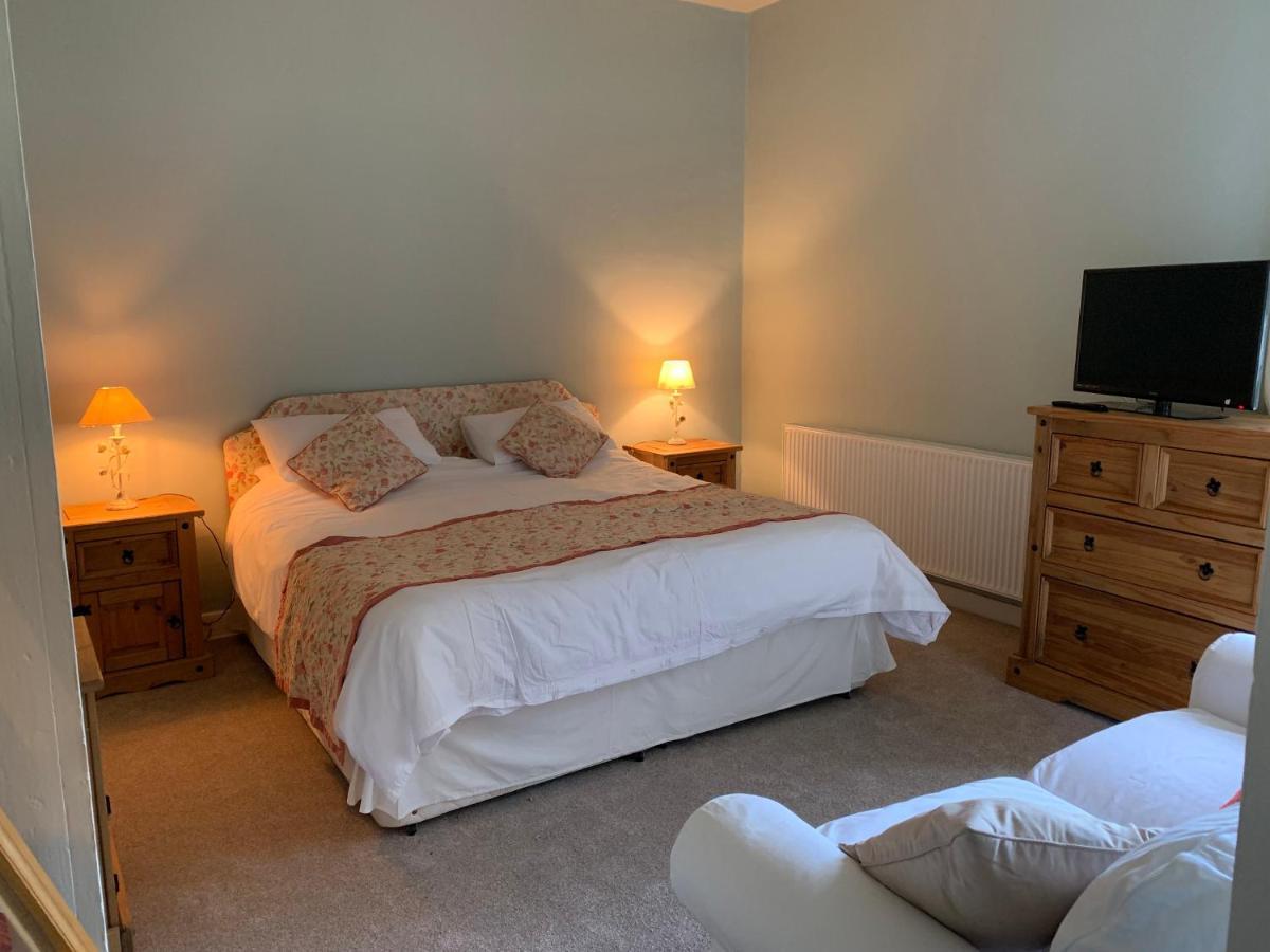 Pensjonat Boulston Manor Haverfordwest Zewnętrze zdjęcie