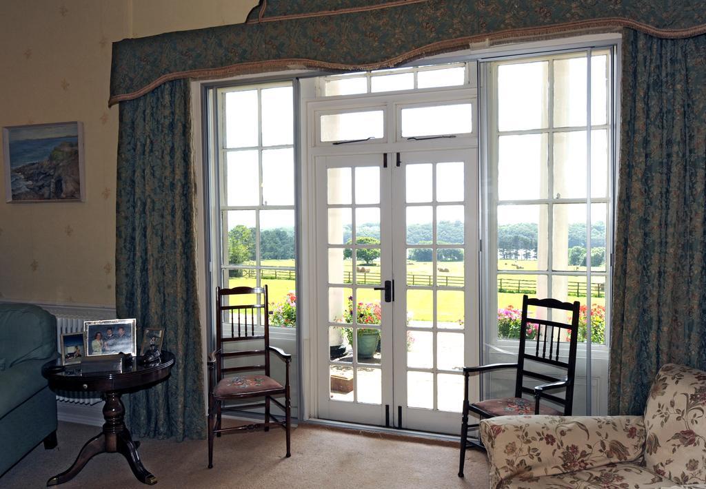 Pensjonat Boulston Manor Haverfordwest Zewnętrze zdjęcie