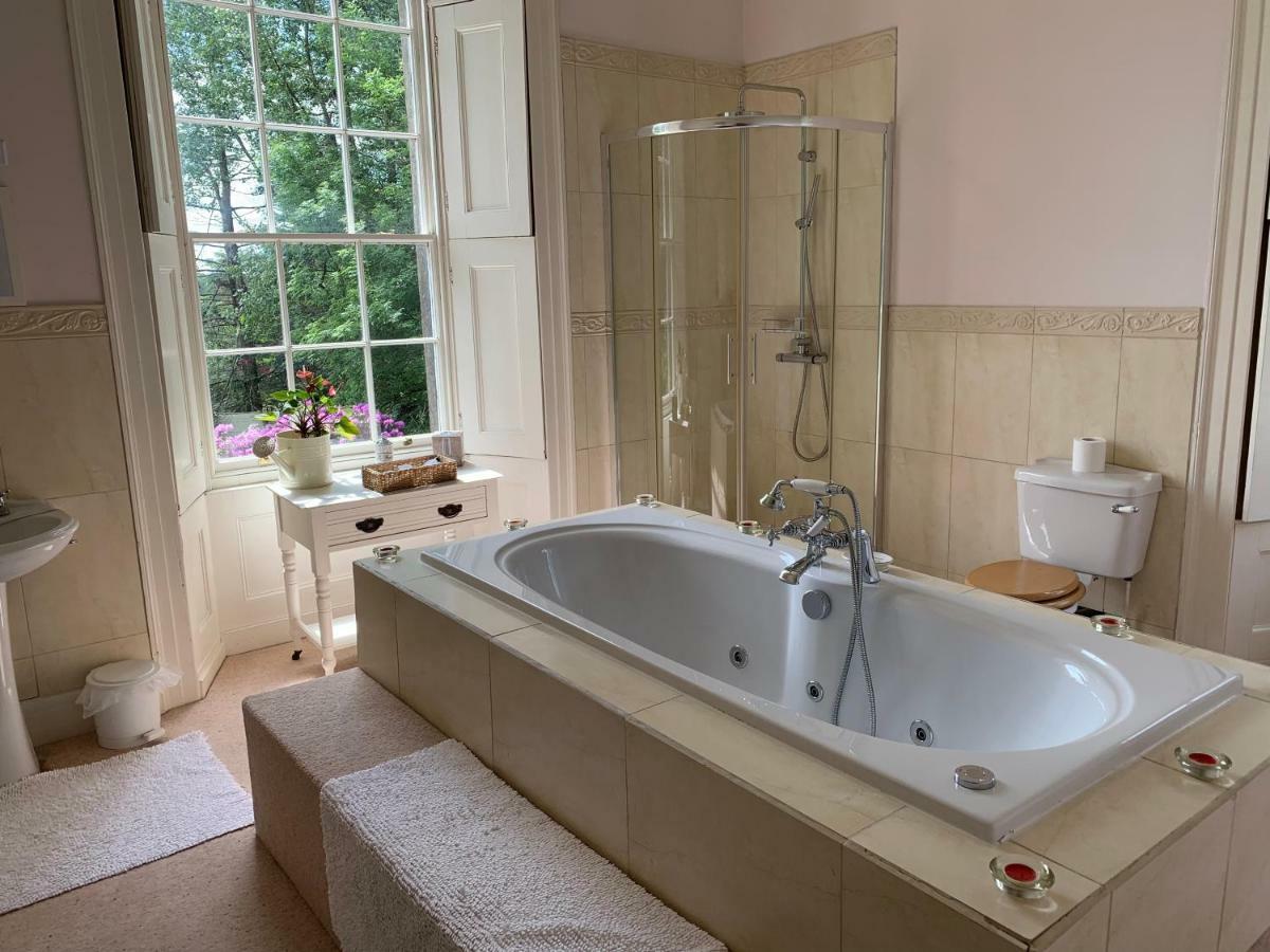 Pensjonat Boulston Manor Haverfordwest Zewnętrze zdjęcie